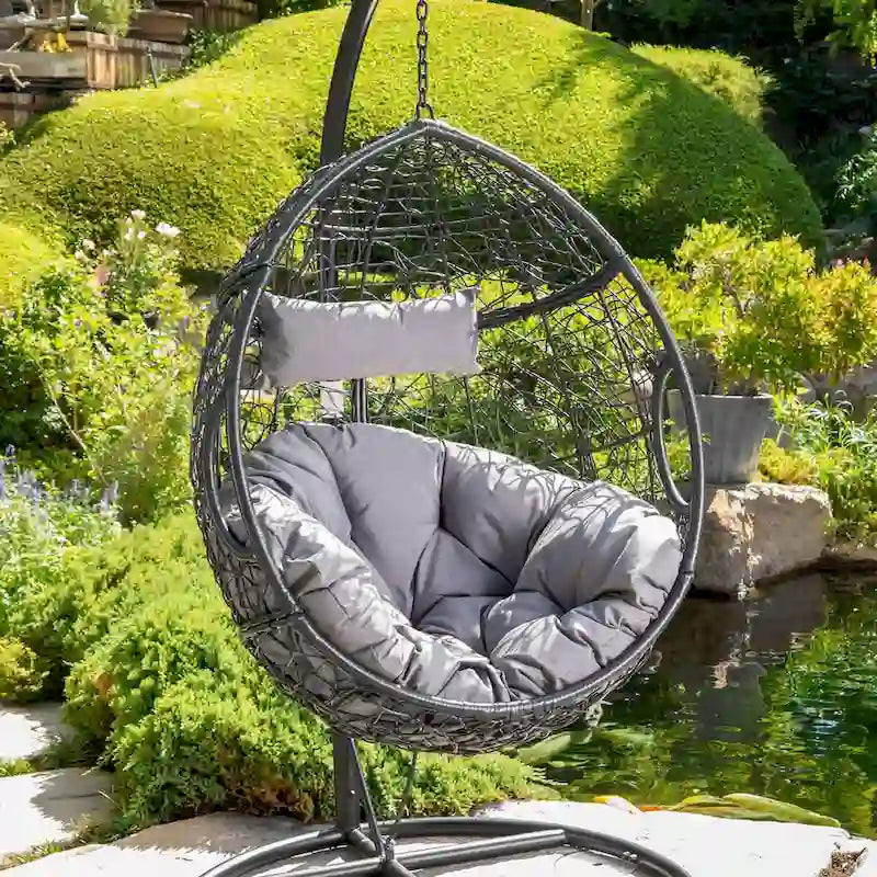 Chaise suspendue en osier d'extérieur étanche