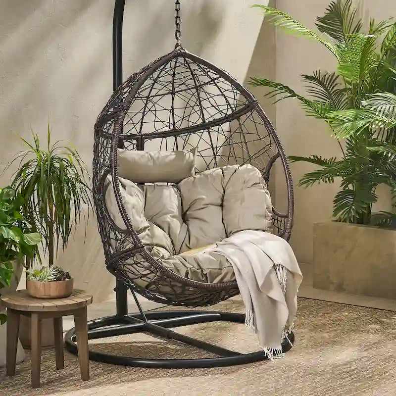 Chaise suspendue en osier d'extérieur étanche